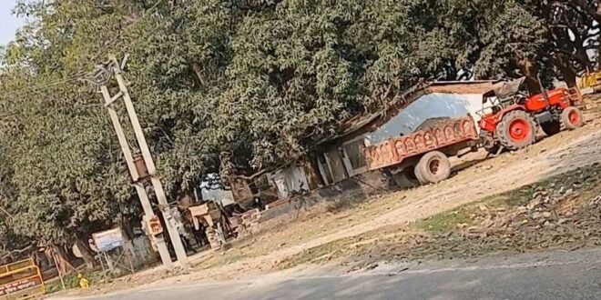 निचलौल क्षेत्र में अवैध मिट्टी खनन पर कार्रवाई, उपजिलाधिकारी ने ट्रैक्टर-ट्रॉली पकड़ी