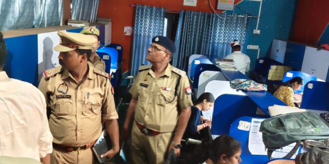 उपजिलाधिकारी व पुलिस उपाधीक्षक के नेतृत्व में कोचिंग सेंटर और लाइब्रेरी की सुरक्षा जांच