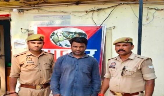 विदेश भेजने के नाम पर लाखों की ठगी करने वाला आरोपी गिरफ्तार